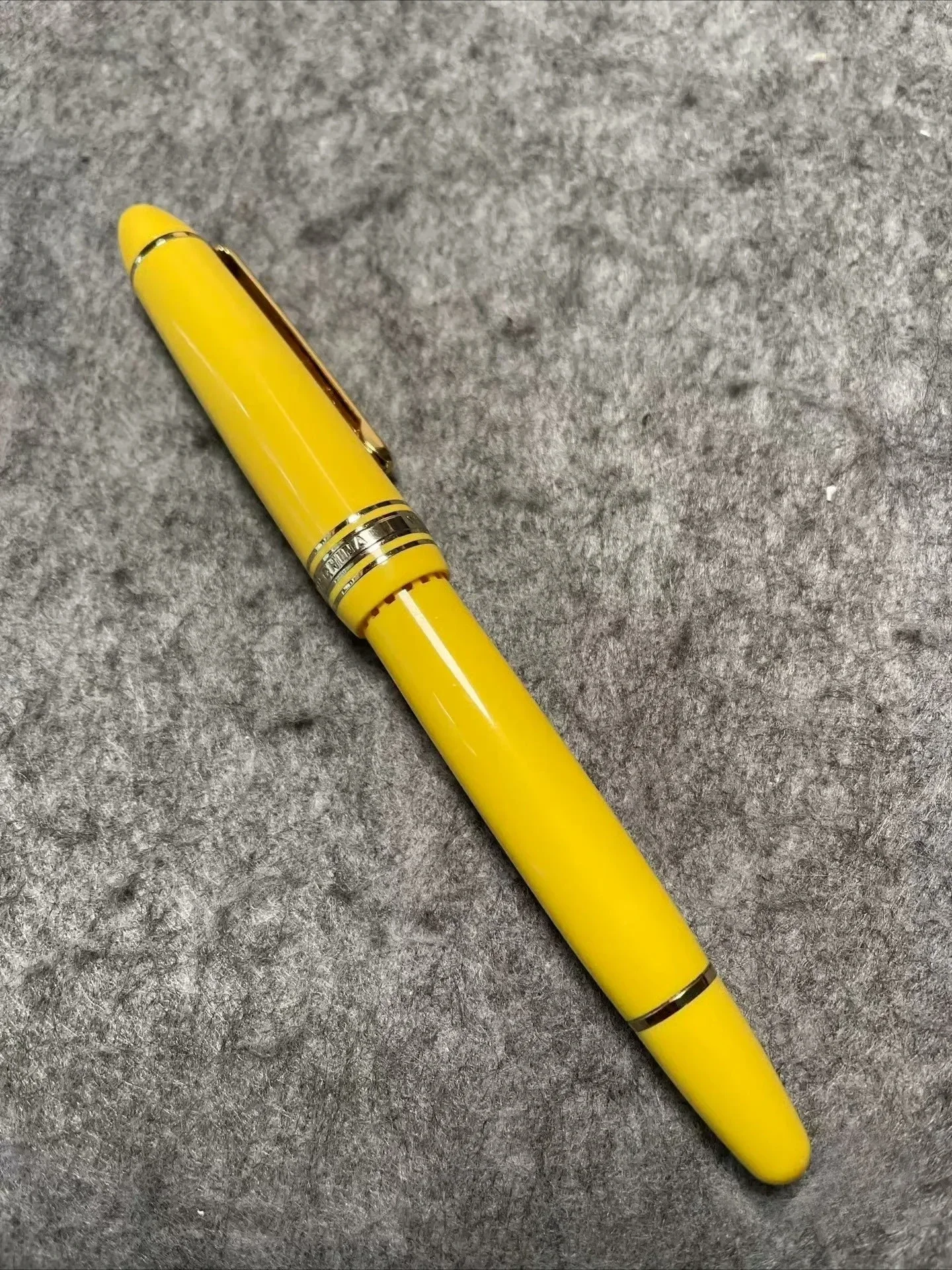 Limited Yellow! Wing Sung 629 Brief Fountain Pen EF/F 0.5mm Nib Piston Resin Gold Clip Pen Stationery Business Gifts Writing
Limited Yellow! Wing Sung 629 Brief Fountain Pen EF/F 0.5mm Nib Piston Resin Gold Clip Pen Stationery Business Gifts Writing