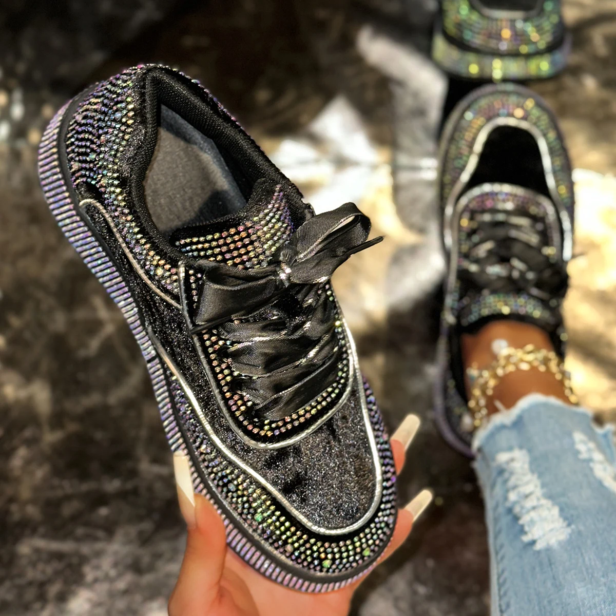 2025 Новые женские кроссовки с кристаллами, уличные роскошные кроссовки, дизайнерские брендовые кроссовки, женские повседневные туфли на плоской подошве, женская обувь на платформе
2025 Новые женские кроссовки с кристаллами, уличные роскошные кроссовки, дизайнерские брендовые кроссовки, женские повседневные туфли на плоской подошве, женская обувь на платформе