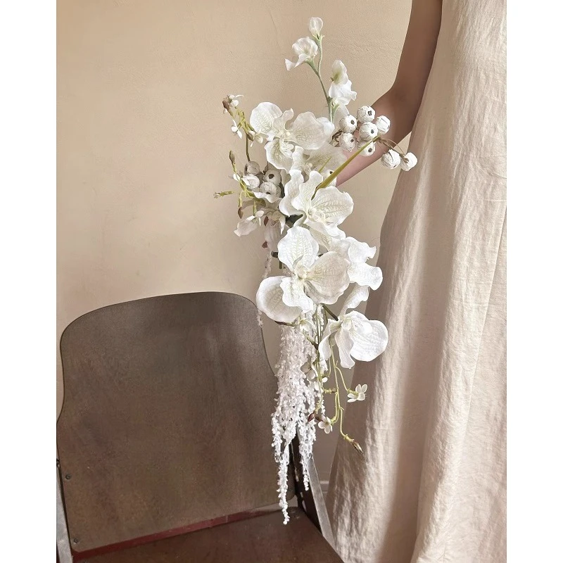 Wabi Sand antique simulated flower wedding shooting waterfall bouquet white bouquet florist
Wabi Sand antique simulated flower wedding shooting waterfall bouquet white bouquet florist