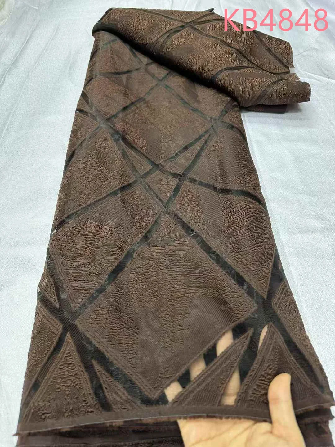Luxury African Brocade Lace Fabric High Quality Gilding Lace Fabric Nigerian French Mesh Lace For Sewing Party Dress KB4848
Luxury African Brocade Lace Fabric High Quality Gilding Lace Fabric Nigerian French Mesh Lace For Sewing Party Dress KB4848