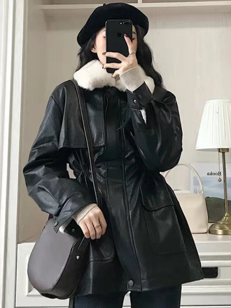 Autumn Winter Faux Leather Jackets for Women Fur Collar Fleece Lined PU Leather Coat with Belt Black Loose Outwear Mujer
Autumn Winter Faux Leather Jackets for Women Fur Collar Fleece Lined PU Leather Coat with Belt Black Loose Outwear Mujer