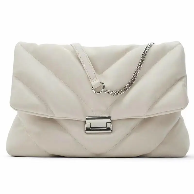 New Simple Chain Women's Shoulder Bag Light Large Capacity Diagonal Bag Casual All Match Multi Function Shoulder Bag
New Simple Chain Women's Shoulder Bag Light Large Capacity Diagonal Bag Casual All Match Multi Function Shoulder Bag