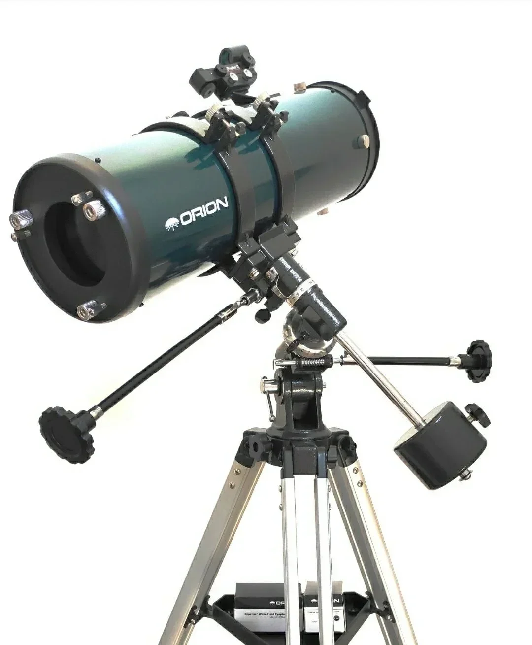Астрономический телескоп Orion StarBlast II 4.5 EQ 114MM с параболическим рефлектором и регулируемым по высоте штативом
Астрономический телескоп Orion StarBlast II 4.5 EQ 114MM с параболическим рефлектором и регулируемым по высоте штативом