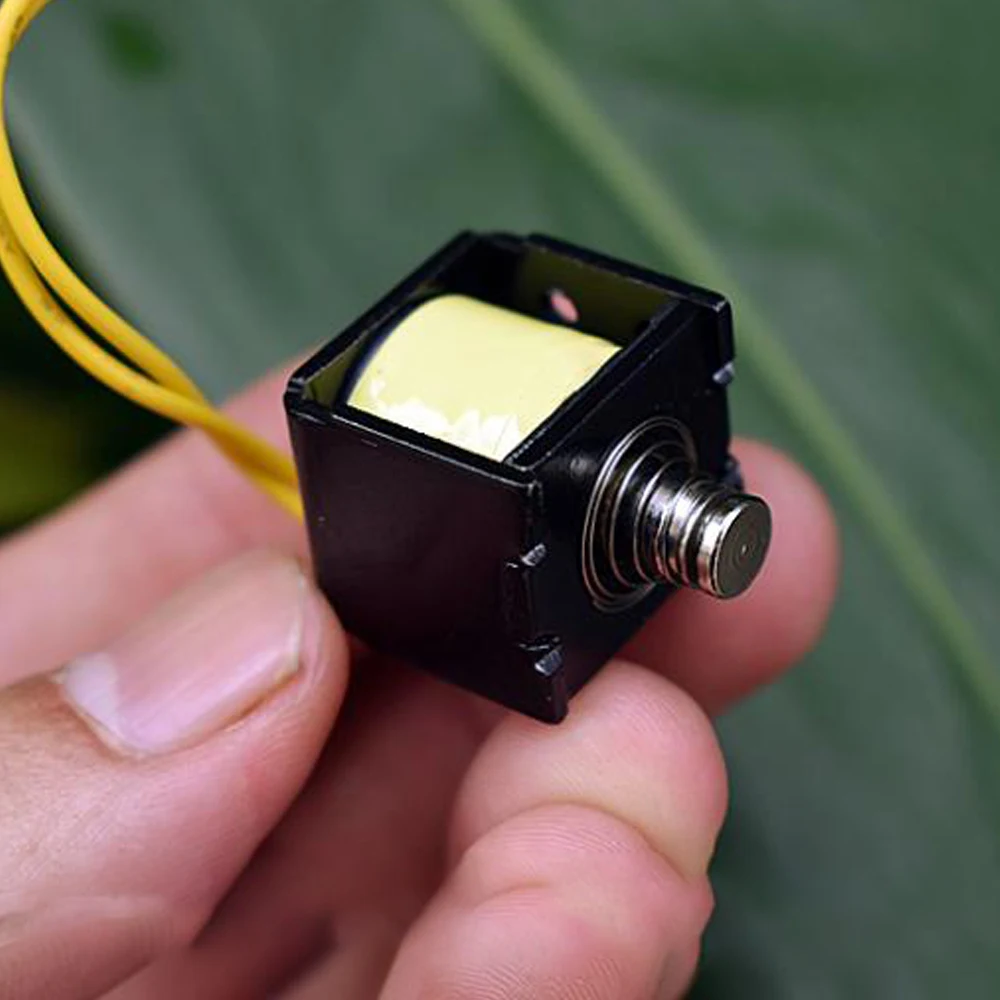 Mini Push-pull Solenoid Electromagnet DC 12V 15V 24V 3.5MM Stroke Metal Frame Electromagnet Vending Machine Accessories
Mini Push-pull Solenoid Electromagnet DC 12V 15V 24V 3.5MM Stroke Metal Frame Electromagnet Vending Machine Accessories