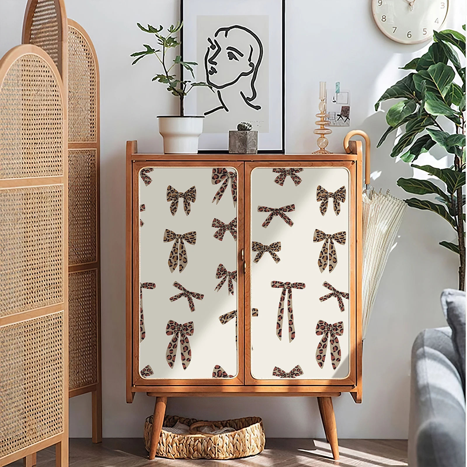 Leopard Headband Bow Pattern Vinyl Self Adhesive Wallpaper Waterproof and Durable Peel and Stick Furniture PVC Cabinet Stickers
Leopard Headband Bow Pattern Vinyl Self Adhesive Wallpaper Waterproof and Durable Peel and Stick Furniture PVC Cabinet Stickers