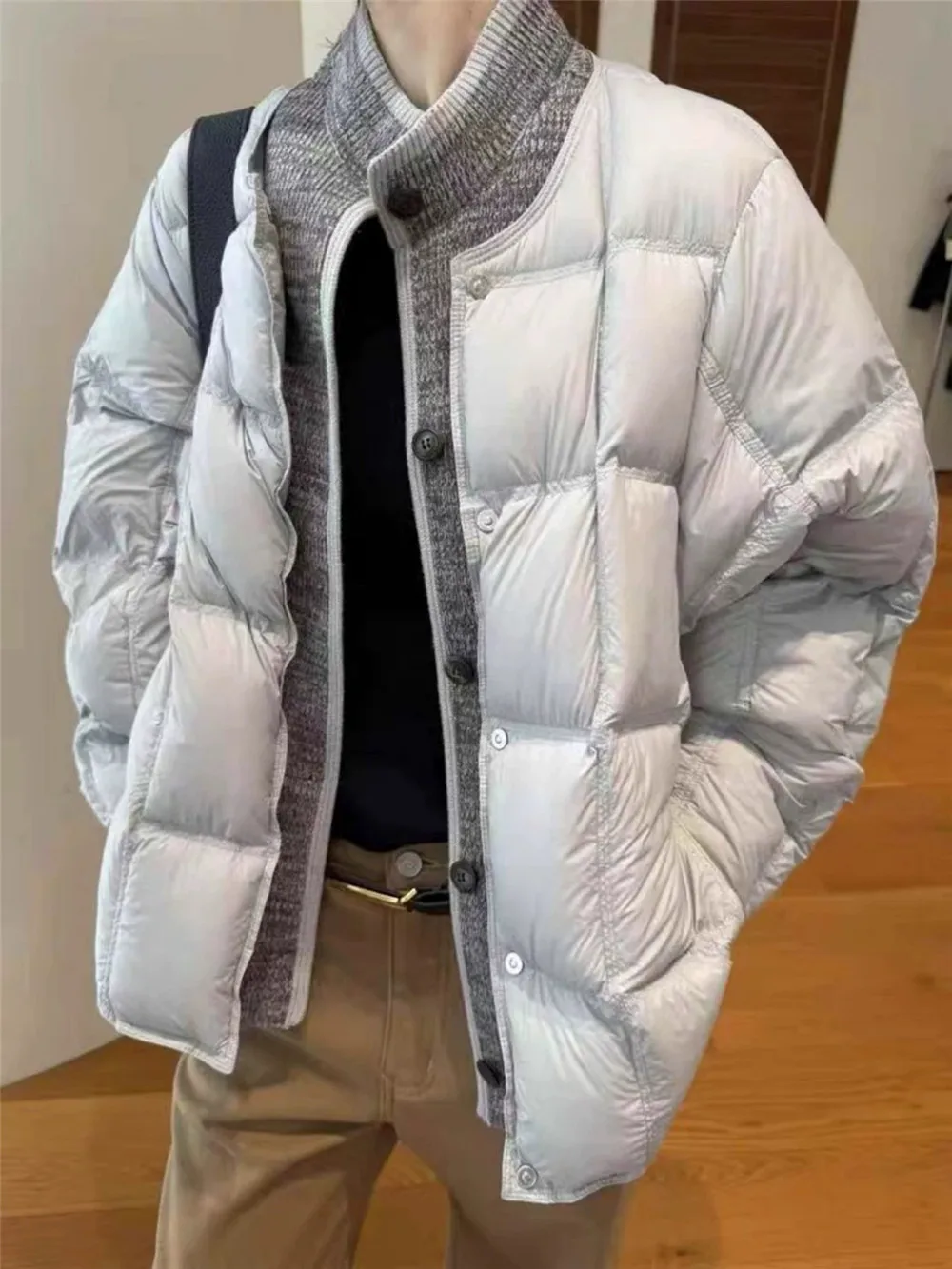 Casual Loose Women's Knitted Patchwork Fake Two-Piece down Jacket White Duck Feather Bread Coat Trendy Winter Outerwear
Casual Loose Women's Knitted Patchwork Fake Two-Piece down Jacket White Duck Feather Bread Coat Trendy Winter Outerwear