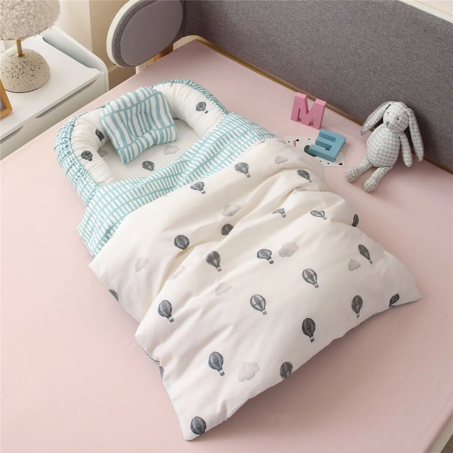 Bed-In-Bed Anti-Pressure Portable Protective Baby Pillow Three-Dimensional Cotton Biomimetic Sleep-Inducing Isolation Baby Bed 
Bed-In-Bed Anti-Pressure Portable Protective Baby Pillow Three-Dimensional Cotton Biomimetic Sleep-Inducing Isolation Baby Bed
