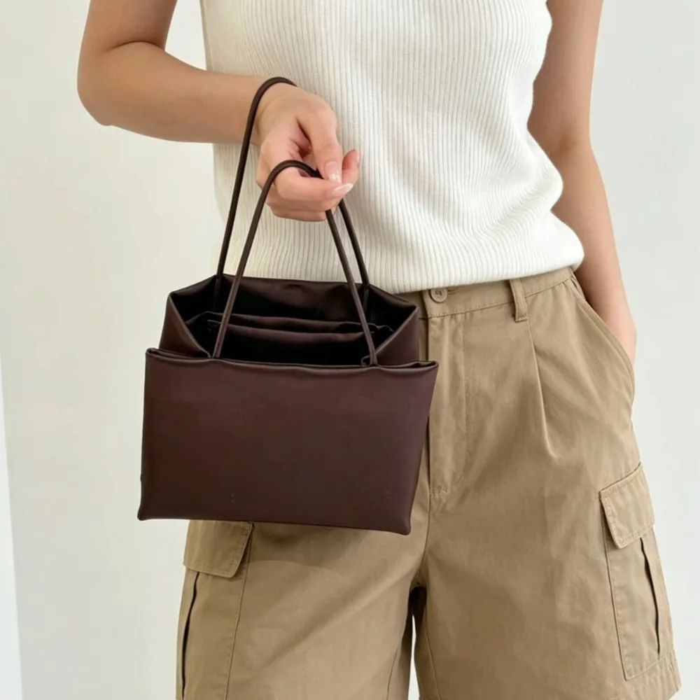 Silk Organ Bag New High-end Slack Portable Small Square Unique Texture Simple Casual Daily Fashion Minimalist Niche Chic Small
Silk Organ Bag New High-end Slack Portable Small Square Unique Texture Simple Casual Daily Fashion Minimalist Niche Chic Small