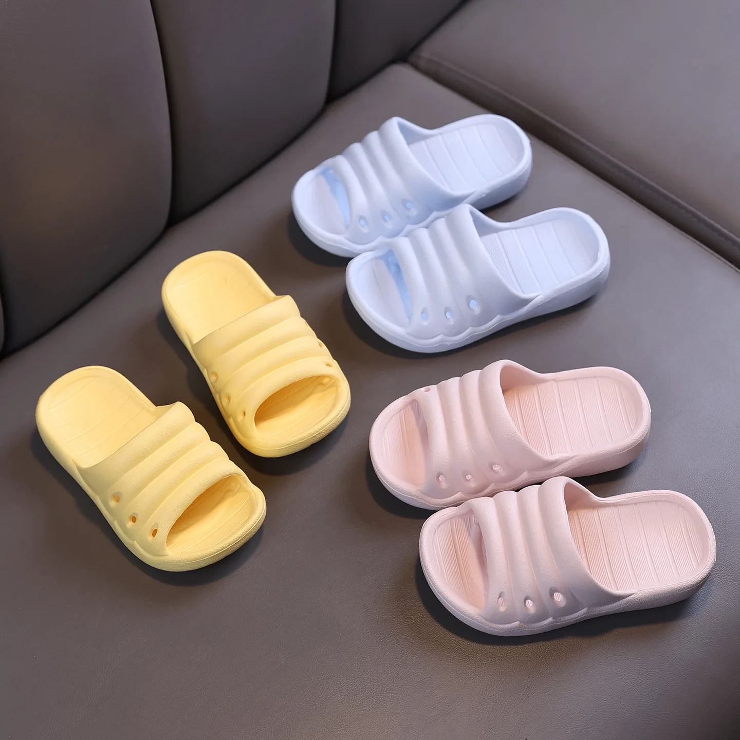 Kids Summer Slippers for Girls Boys Bathroom Shower Non Slip Soft Sole Indoor Home Family Matching Toddler Baby Children Sandals
Kids Summer Slippers for Girls Boys Bathroom Shower Non Slip Soft Sole Indoor Home Family Matching Toddler Baby Children Sandals