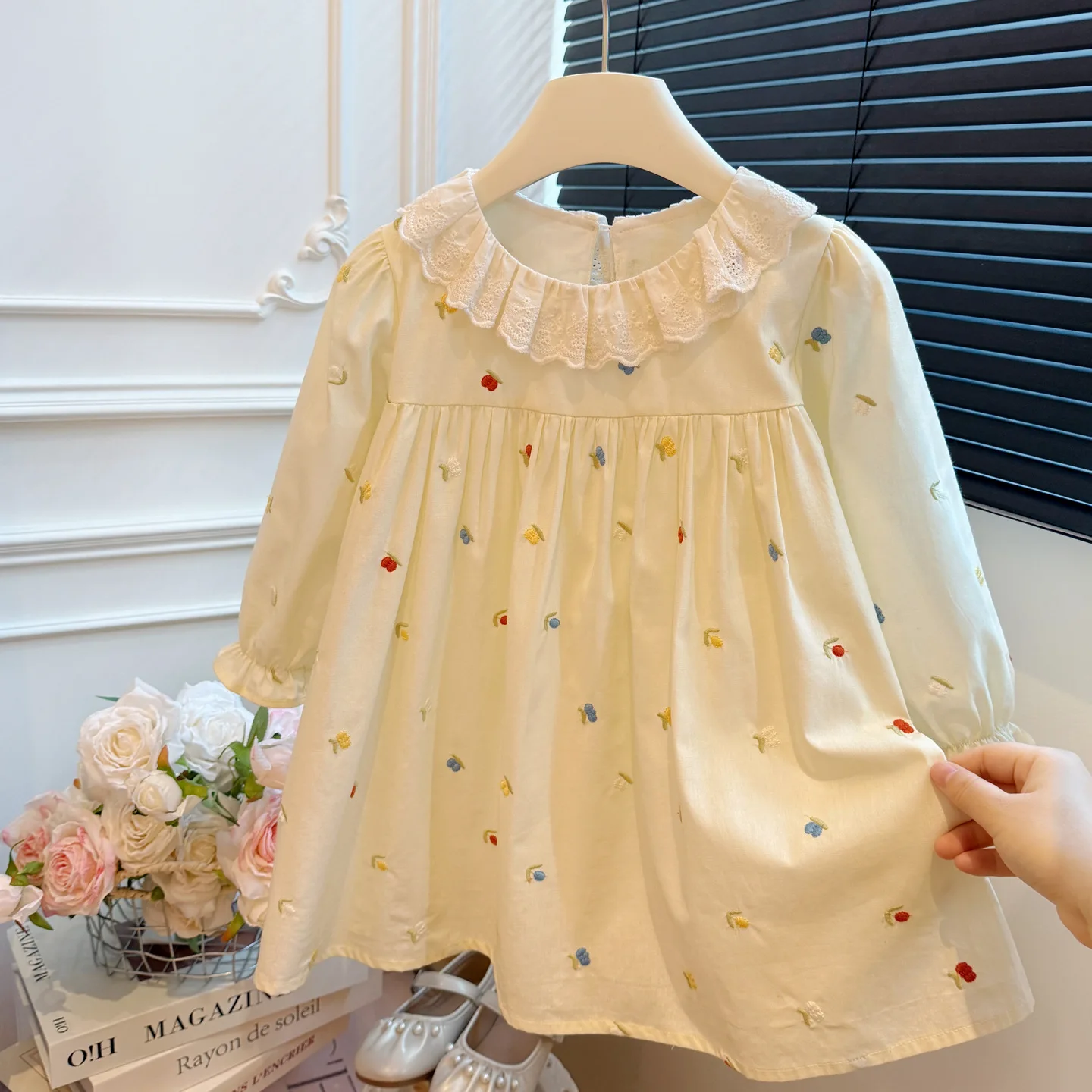 New Girls' Autumn and Spring Outfit Sweet Pure Cotton Long Sleeved Dress for Girls Casual and Comfortable Kids Skirt
New Girls' Autumn and Spring Outfit Sweet Pure Cotton Long Sleeved Dress for Girls Casual and Comfortable Kids Skirt