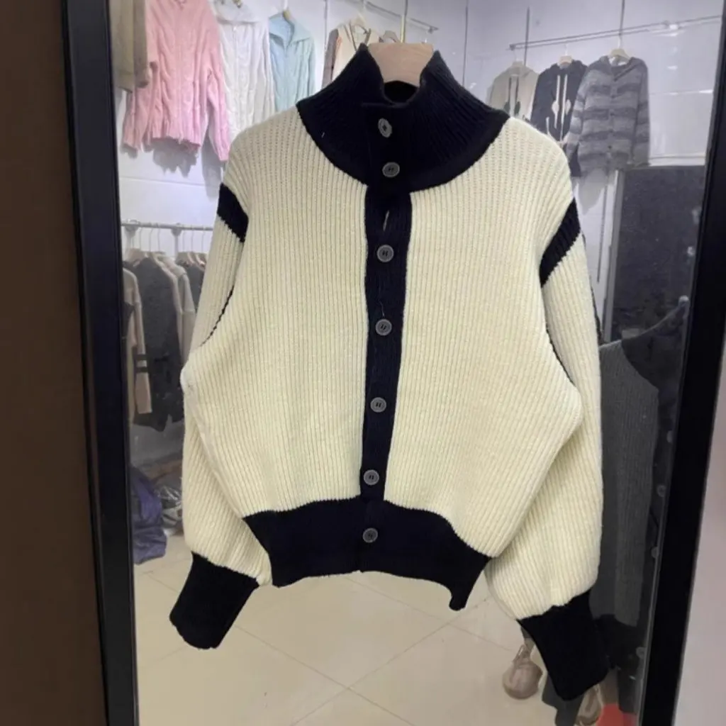 Women's High-Neck Knitted Cardigan Jacket Soft Waxy Korean Style Autumn Winter Sweater Outer Wear Gentle Contrasting Colors
Women's High-Neck Knitted Cardigan Jacket Soft Waxy Korean Style Autumn Winter Sweater Outer Wear Gentle Contrasting Colors