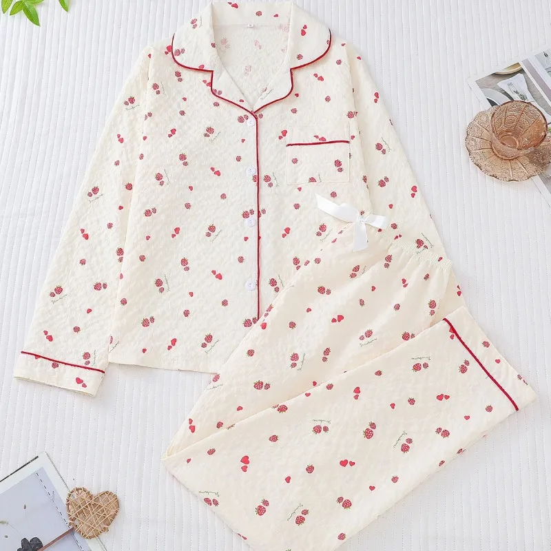 Cloud Cotton Women's Pajamas Autumn New Strawberry Print Lapel Long-sleeved Trousers 2PCS Comfortable Loungewear Set
Cloud Cotton Women's Pajamas Autumn New Strawberry Print Lapel Long-sleeved Trousers 2PCS Comfortable Loungewear Set