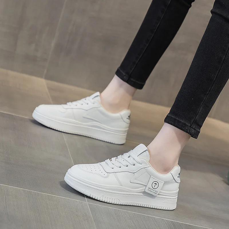 Genuine Leather Casual Shoes for Women 2023 Spring Tennis Female 41-43 Sneakers Women's Sports Sneaker Woman Sport Ladies Luxury
Genuine Leather Casual Shoes for Women 2023 Spring Tennis Female 41-43 Sneakers Women's Sports Sneaker Woman Sport Ladies Luxury