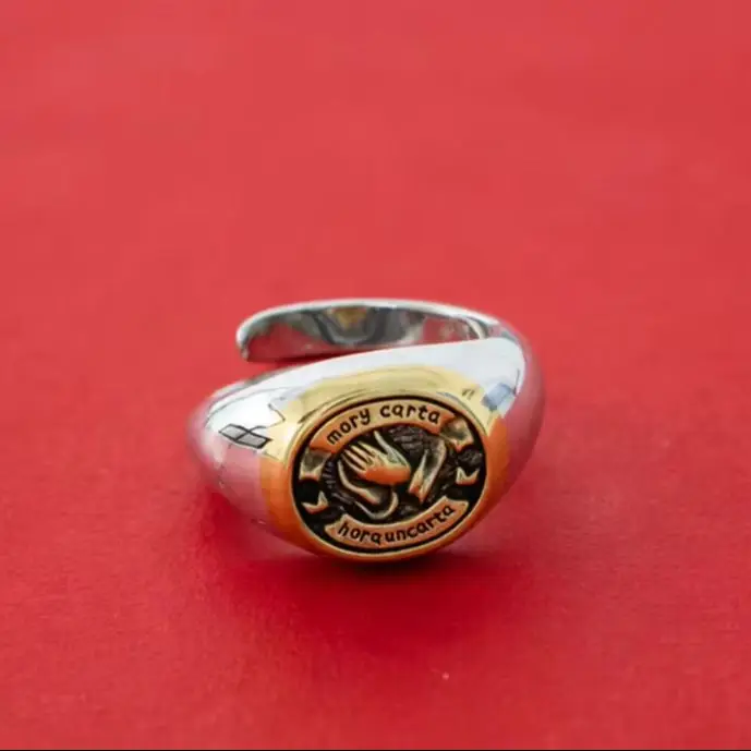 Punk hip hop 925 silver European and American personalized prayer hand ring Men's and women's vintage Thai silver open ring inde
Punk hip hop 925 silver European and American personalized prayer hand ring Men's and women's vintage Thai silver open ring inde
