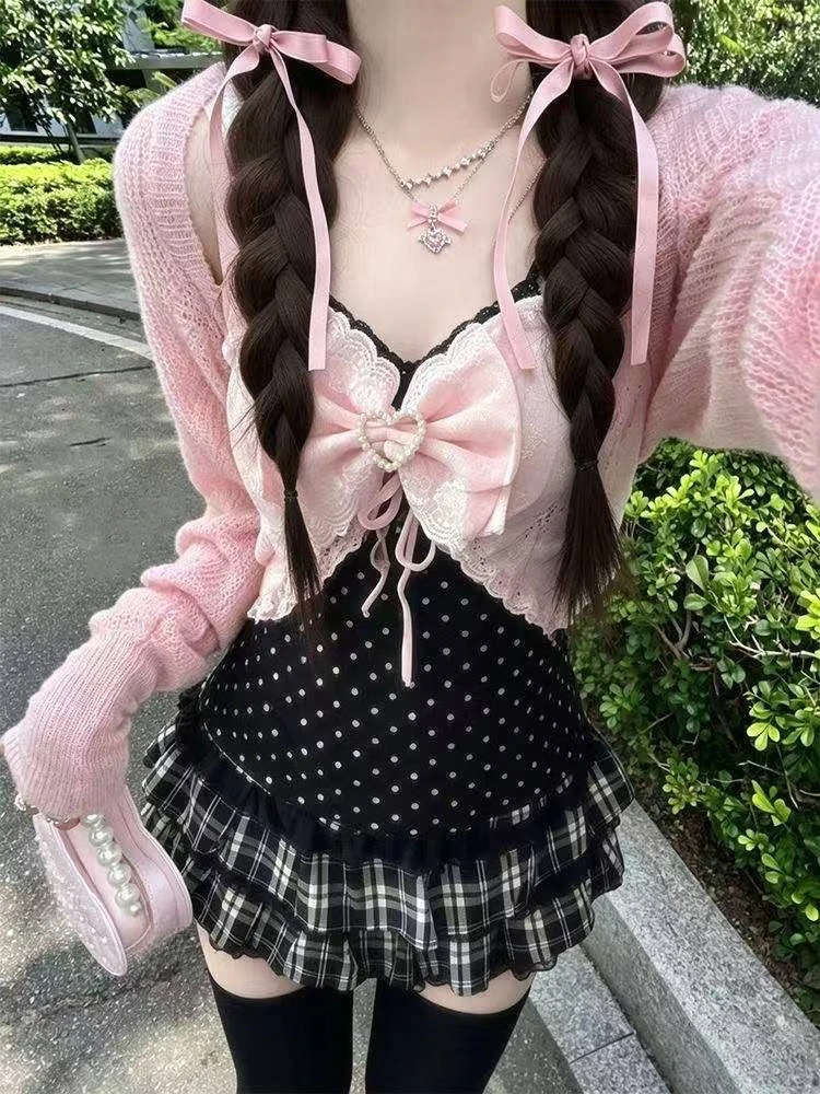 Preppy Vintage Lolita Outfits Women Sweet Slim Vest Short Cardigan Plaid Skirt 3 Piece Sets Y2K Cute Casual Fashion Wear
Preppy Vintage Lolita Outfits Women Sweet Slim Vest Short Cardigan Plaid Skirt 3 Piece Sets Y2K Cute Casual Fashion Wear