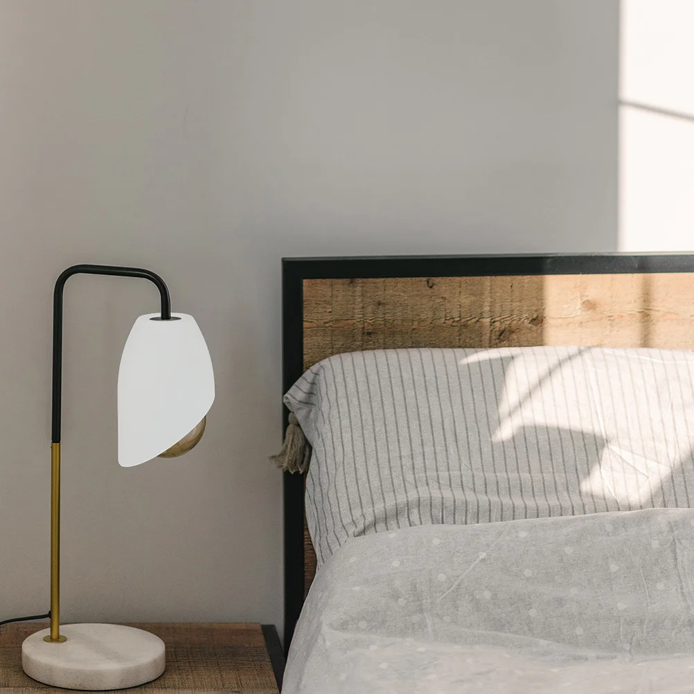 4Pcs Plastic Lamp Cover Smooth Flat Bevel Design Lampshade for Home Dormitory Hotel Ceiling Chandelier Decorative Light Cover
4Pcs Plastic Lamp Cover Smooth Flat Bevel Design Lampshade for Home Dormitory Hotel Ceiling Chandelier Decorative Light Cover