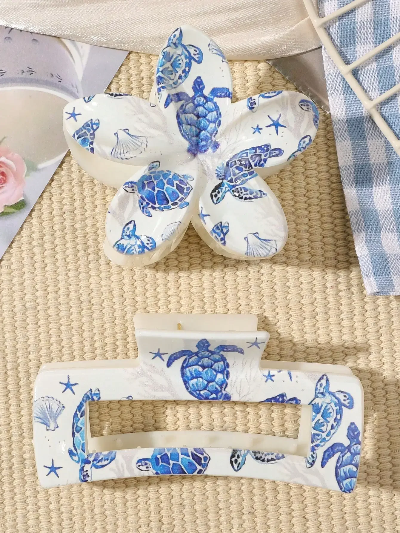2pcs ABS Material Spring/Summer Bohemian Sweet Sea Turtle, Shell, Starfish, Plumeria Large Square Combination Hair Clips, Beach Accessories Fall Hair Accessories Autumn Hair Claw Fashion Claw Clips Elegant Hair Clutch Clips For Hair
2pcs ABS Material Spring/Summer Bohemian Sweet Sea Turtle, Shell, Starfish, Plumeria Large Square Combination Hair Clips, Beach Accessories Fall Hair Accessories Autumn Hair Claw Fashion Claw Clips Elegant Hair Clutch Clips For Hair