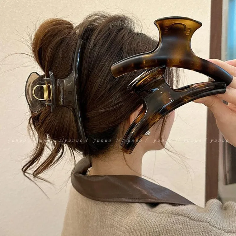 13cm Elegant Solid Large Hair Claw For Women Ornament Long Thick Hair Hold Headband Claw Clip Hair Accessories
13cm Elegant Solid Large Hair Claw For Women Ornament Long Thick Hair Hold Headband Claw Clip Hair Accessories