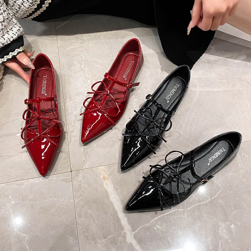 T-strap Pointed Toe Flats Shoes Women Bowtie Buckle Strap PU Leather Elegant Red Mary Janes Shoes Ladies Party Black Pumps 2026
T-strap Pointed Toe Flats Shoes Women Bowtie Buckle Strap PU Leather Elegant Red Mary Janes Shoes Ladies Party Black Pumps 2026