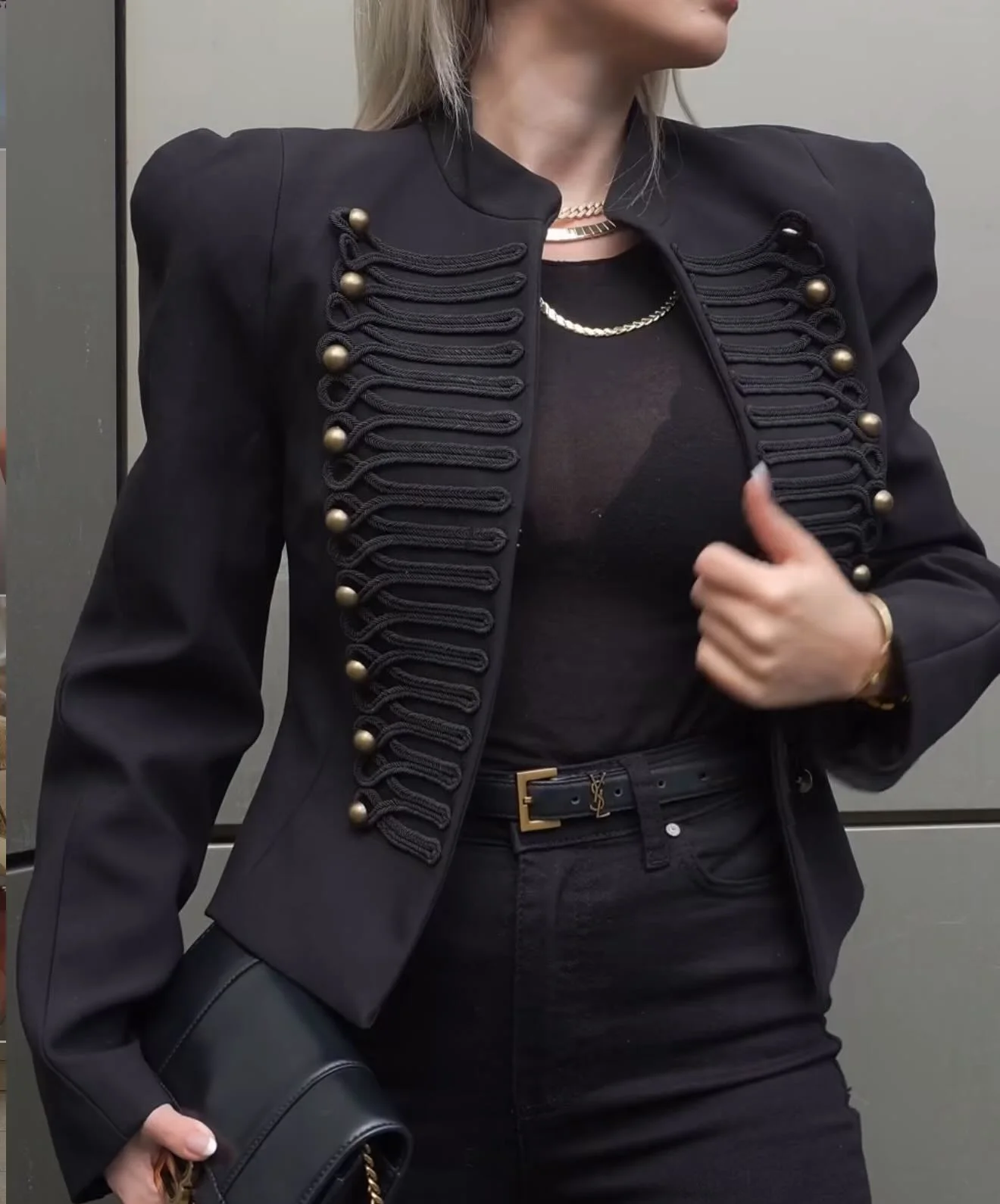 Women Cropped Blazer Padded Shoulders Jacket Coat Fashion Vintage Stand Collar Elegant Party Streetwear Full Sleeve Female Coats
Women Cropped Blazer Padded Shoulders Jacket Coat Fashion Vintage Stand Collar Elegant Party Streetwear Full Sleeve Female Coats