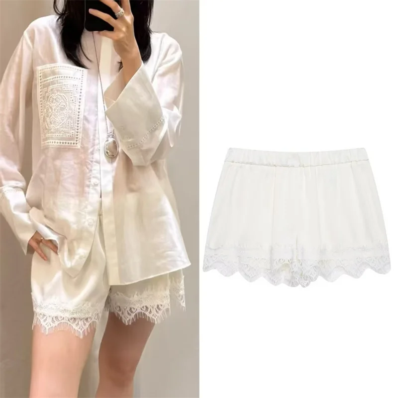 Women's Shorts 2026 Summer New Style White Satin Texture Lace Decor Elastic Waist Shorts Sexy Fashionable Versatile
Women's Shorts 2026 Summer New Style White Satin Texture Lace Decor Elastic Waist Shorts Sexy Fashionable Versatile