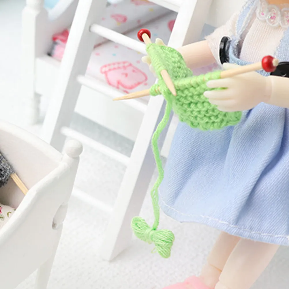 4Pcs Knitting Sweater Miniature Decor Vivid Colors Delicate Portable for Mini House Micro Landscape DIY Craft Photo Props
4Pcs Knitting Sweater Miniature Decor Vivid Colors Delicate Portable for Mini House Micro Landscape DIY Craft Photo Props