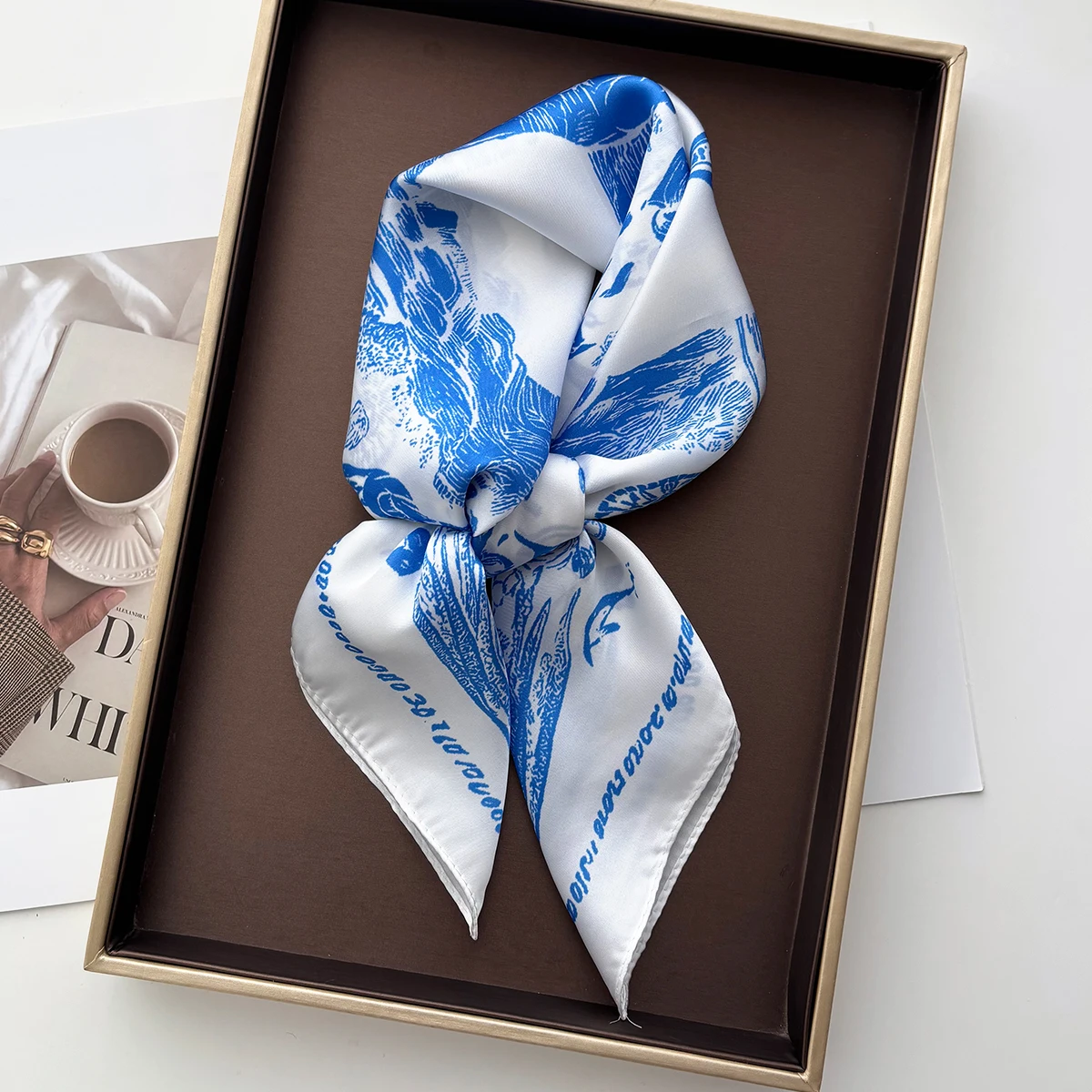 Women Scarves Silk Imitation Satin Square Design Print Hairbands Foulard Bandana Decoration Scarf Neck Kerchief Headbands
Women Scarves Silk Imitation Satin Square Design Print Hairbands Foulard Bandana Decoration Scarf Neck Kerchief Headbands