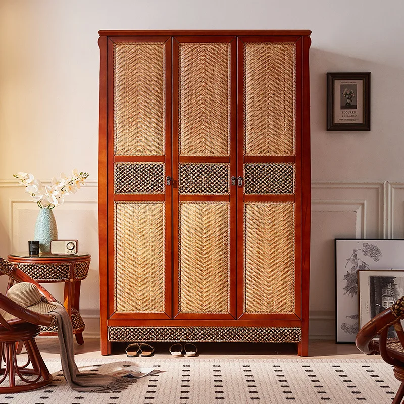 Classical mahogany three-door wardrobe Chinese-style household bedroom solid wood wardrobe large-capacity beech partition 
Classical mahogany three-door wardrobe Chinese-style household bedroom solid wood wardrobe large-capacity beech partition