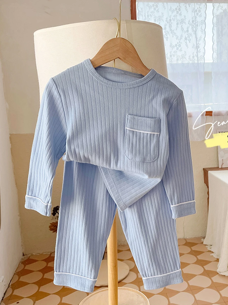 Children's home clothing, men's and women's baby underwear two-piece set, pajamas, pure cotton baby autumn clothes, autumn pants
Children's home clothing, men's and women's baby underwear two-piece set, pajamas, pure cotton baby autumn clothes, autumn pants