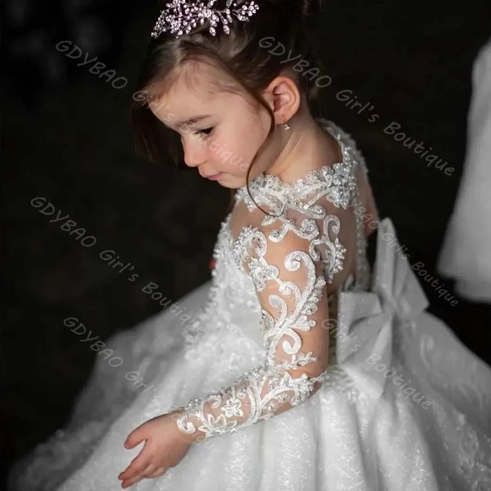 White Flower Girl Dress for Wedding Glitter Maxi Train Bow Beaded Lace Appliques Princess Holy First Communion Ball Gown Custom
White Flower Girl Dress for Wedding Glitter Maxi Train Bow Beaded Lace Appliques Princess Holy First Communion Ball Gown Custom