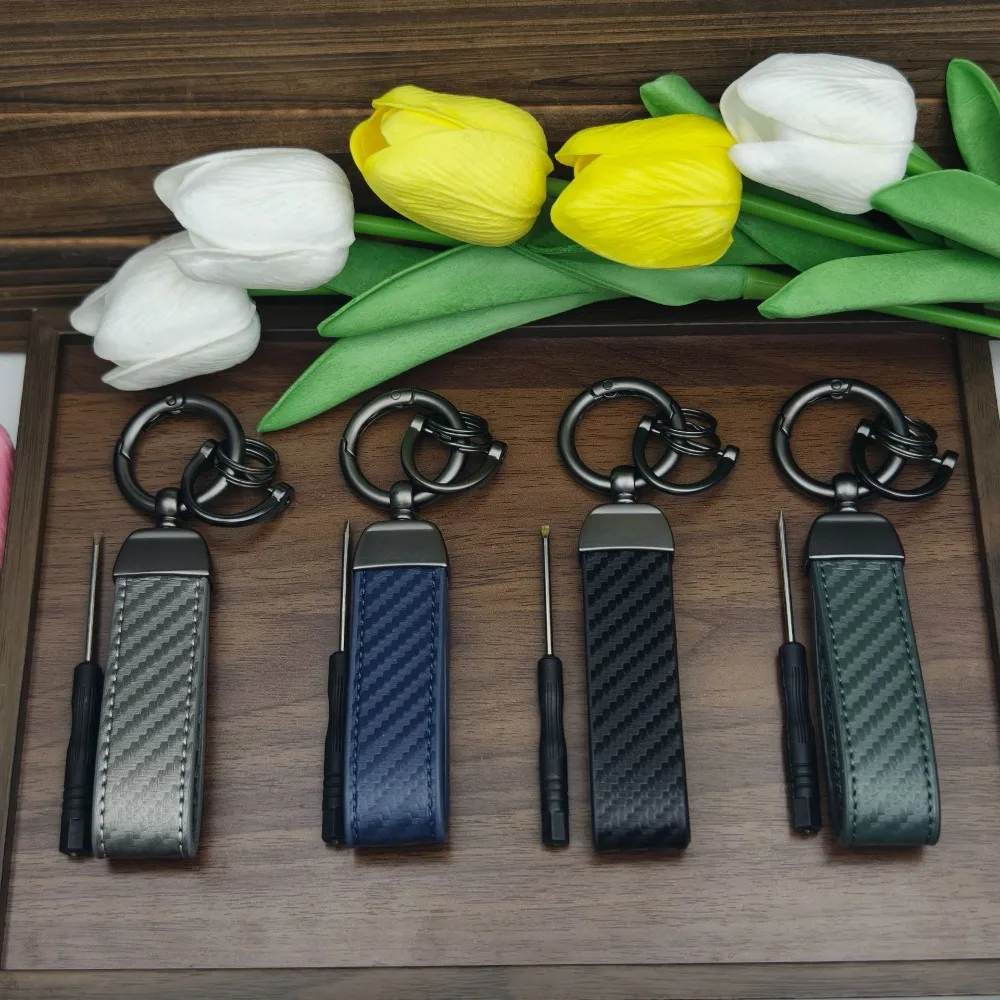 Metal Textured Leather Car Keychain Anti Loss Buckle Key Chain Accessories Personalized Keyring Practical Creative Pendant Gift
Metal Textured Leather Car Keychain Anti Loss Buckle Key Chain Accessories Personalized Keyring Practical Creative Pendant Gift
