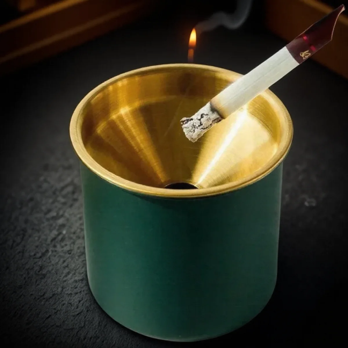 Пепельница из нержавеющей стали, глубокая конструкция, съемная портативная воронка для сигарет для домашнего автомобиля, уличного бара
Пепельница из нержавеющей стали, глубокая конструкция, съемная портативная воронка для сигарет для домашнего автомобиля, уличного бара