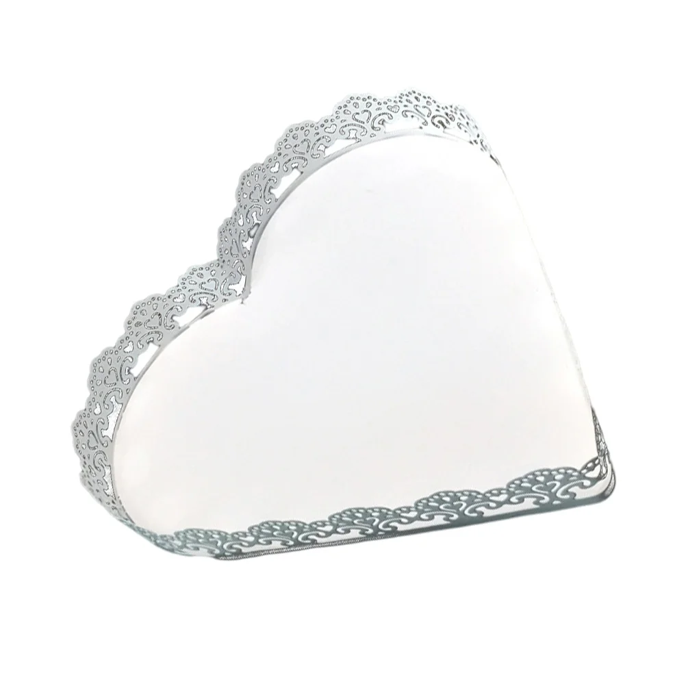 Wedding Heart Decoration Love Plate Cake Pan Home Tray European Style White Iron Dessert Serving
Wedding Heart Decoration Love Plate Cake Pan Home Tray European Style White Iron Dessert Serving