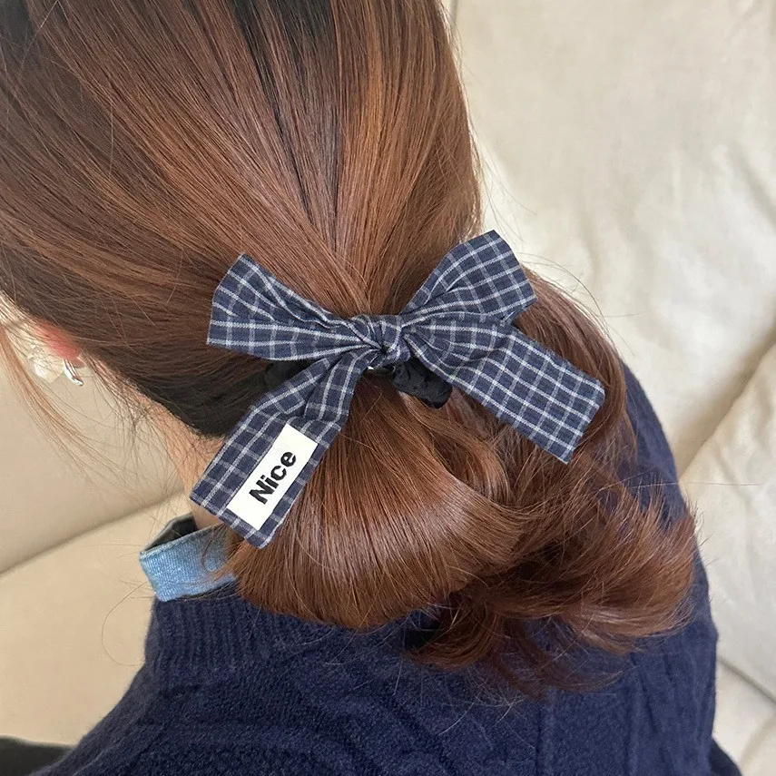 British Style Fabric Hair Tie 3D Pleated Bow Elastic Band for Low Pony Bun Updo Versatile Daily Headwear
British Style Fabric Hair Tie 3D Pleated Bow Elastic Band for Low Pony Bun Updo Versatile Daily Headwear