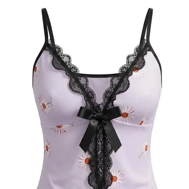 Women's Milk Silk Underwear Sleepwear Set Floral Printed Deep V Lace Edge Backless Sling Dress Sleepwear Women Men's sexy elasti
Women's Milk Silk Underwear Sleepwear Set Floral Printed Deep V Lace Edge Backless Sling Dress Sleepwear Women Men's sexy elasti