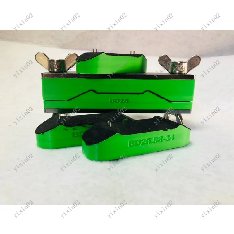 Metal Protrusion Finger Skateboard Mold BD26 Deep Concave High Kick Random color
Metal Protrusion Finger Skateboard Mold BD26 Deep Concave High Kick Random color