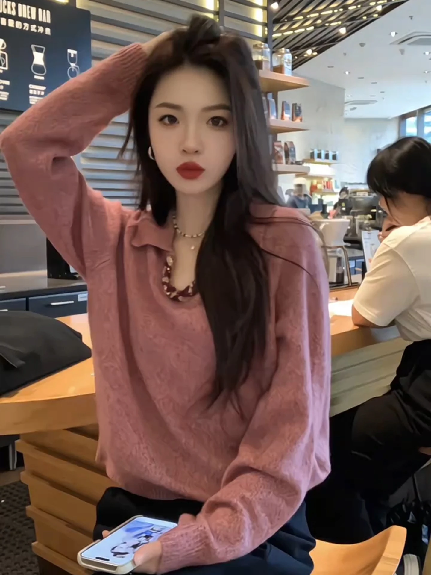 Розовый вязаный свитер с длинным рукавом для женщин, модный топ с отложным воротником для ранней осени, мягкий корейский стиль, для повседневной носки
Розовый вязаный свитер с длинным рукавом для женщин, модный топ с отложным воротником для ранней осени, мягкий корейский стиль, для повседневной носки