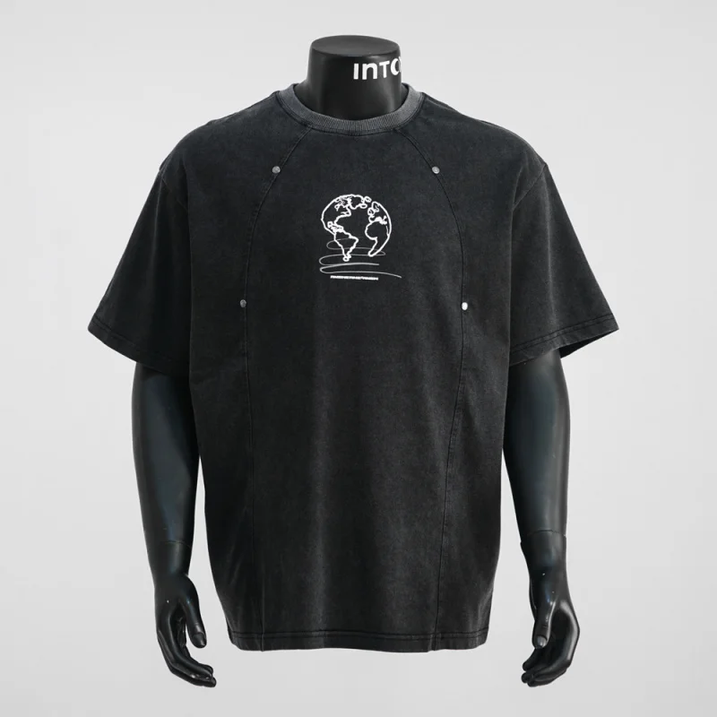 Splicing line washed short sleeved T-shirt for men in summer 2025, fashionable distressed loose casual printed retro top
Splicing line washed short sleeved T-shirt for men in summer 2025, fashionable distressed loose casual printed retro top