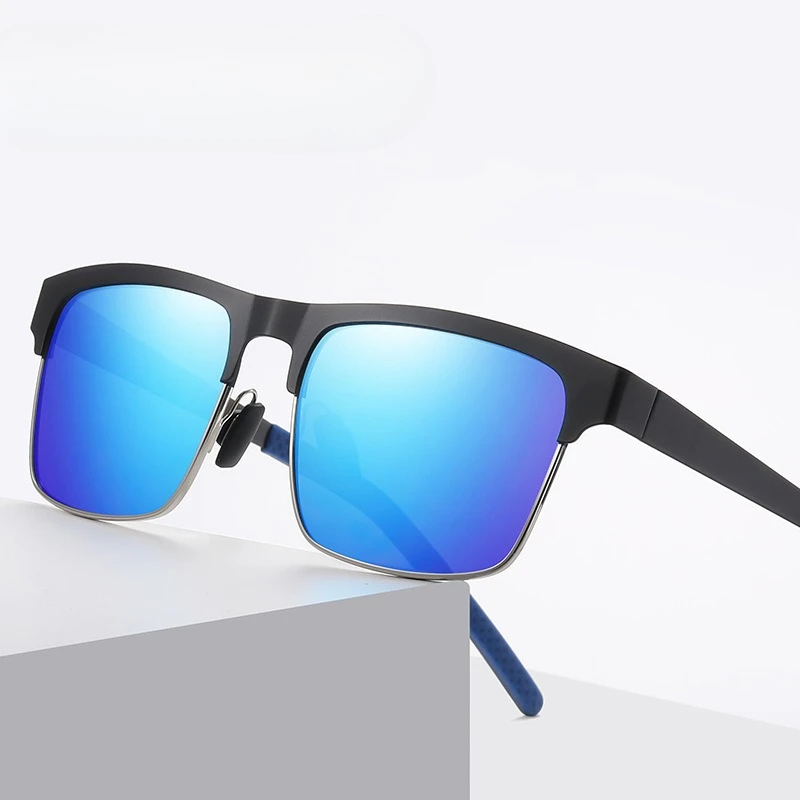 Men's and Women's Fashionable and Cool Polarized Travel Street Photos, Driving, UV Resistant Sunglasses
Men's and Women's Fashionable and Cool Polarized Travel Street Photos, Driving, UV Resistant Sunglasses