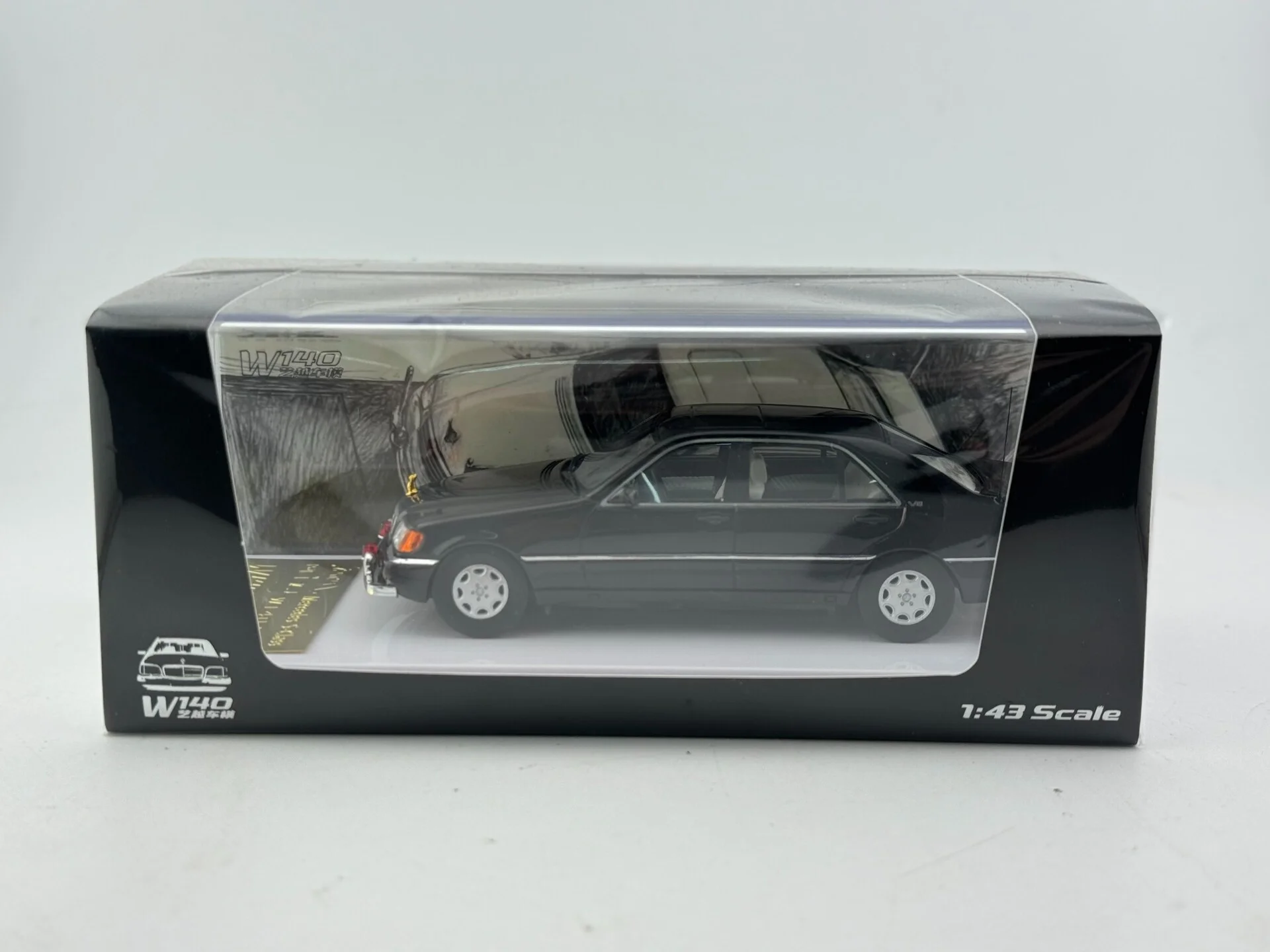1/43 Scale Tiger Head Run Resin Car Model
1/43 Scale Tiger Head Run Resin Car Model