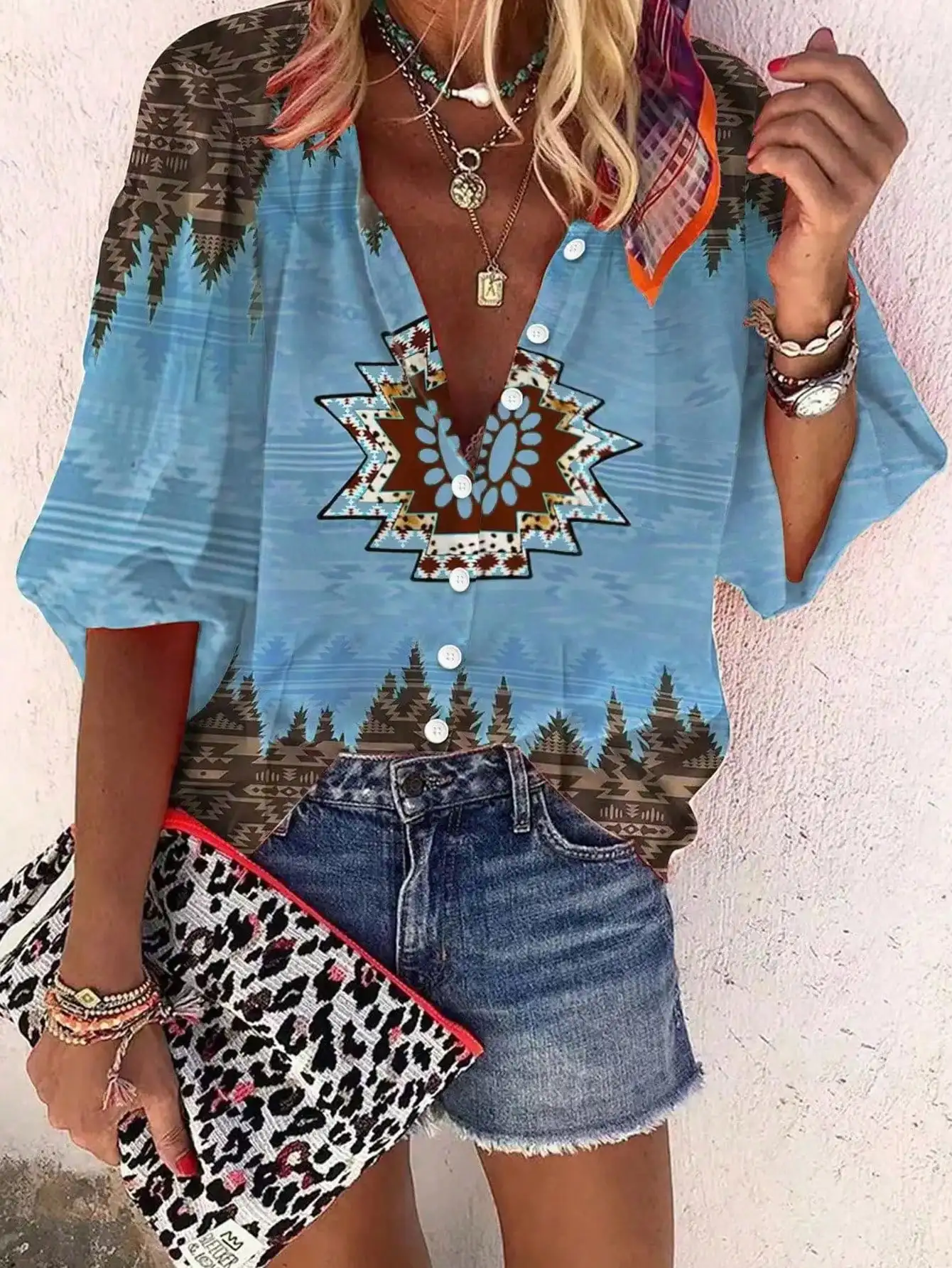Western leisure vacation ethnic style geometric print three-quarter sleeve trumpet sleeve women's shirt
Western leisure vacation ethnic style geometric print three-quarter sleeve trumpet sleeve women's shirt