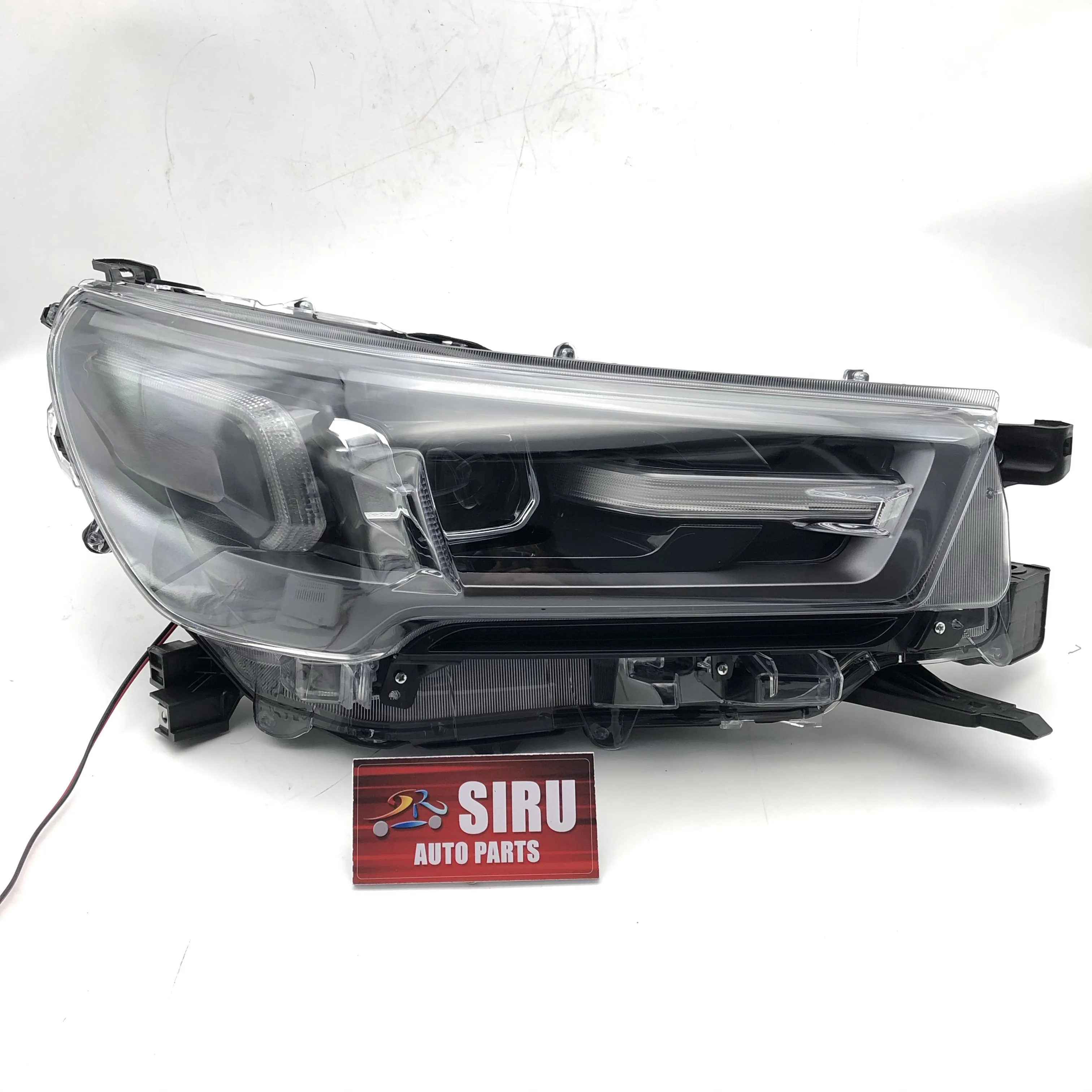 Hot Selling New LED Head Lamp For 2020 HILUX Rocco 24v Volta OE 
Hot Selling New LED Head Lamp For 2020 HILUX Rocco 24v Volta OE