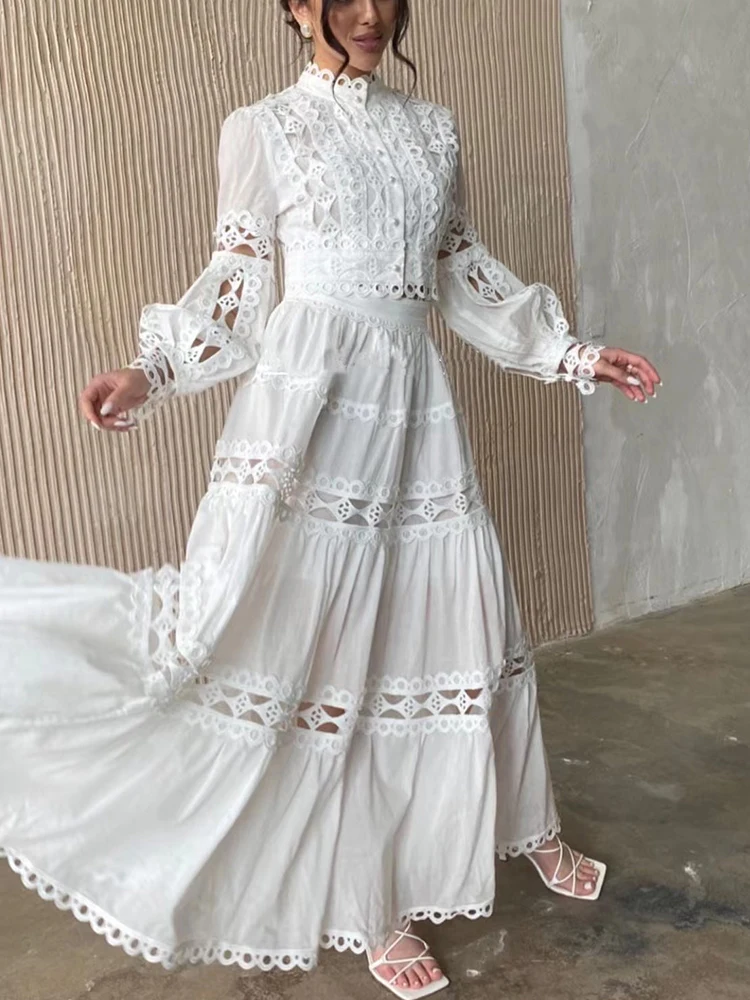 Spring and autumn new French hollow splicing long-sleeved Pearl breasted coat+high waist and long skirt fashion two-piece suit
Spring and autumn new French hollow splicing long-sleeved Pearl breasted coat+high waist and long skirt fashion two-piece suit