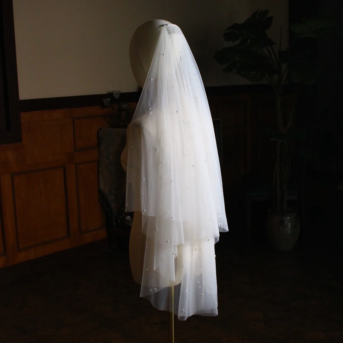 V874 European and American Double-Layered Pearl Bridal Veil 2022 Women's Wedding Travel Photography Nylon Soft Veil Headpiece
V874 European and American Double-Layered Pearl Bridal Veil 2022 Women's Wedding Travel Photography Nylon Soft Veil Headpiece