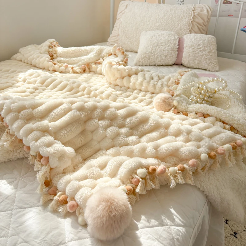 Thickened Rabbit Fur Tassel Office Nap Sofa Cover Blanket Bed Tail Ball Ball Blanket Warm Cozy Korean Style Polyester Fiber
Thickened Rabbit Fur Tassel Office Nap Sofa Cover Blanket Bed Tail Ball Ball Blanket Warm Cozy Korean Style Polyester Fiber