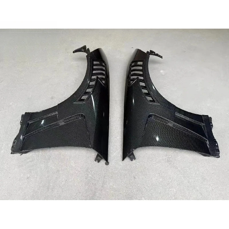 Carbon Fiber Fenders for 400Z RZ34 Fairlady 2022-Fenders Regular Style MBJ Style.
Carbon Fiber Fenders for 400Z RZ34 Fairlady 2022-Fenders Regular Style MBJ Style.