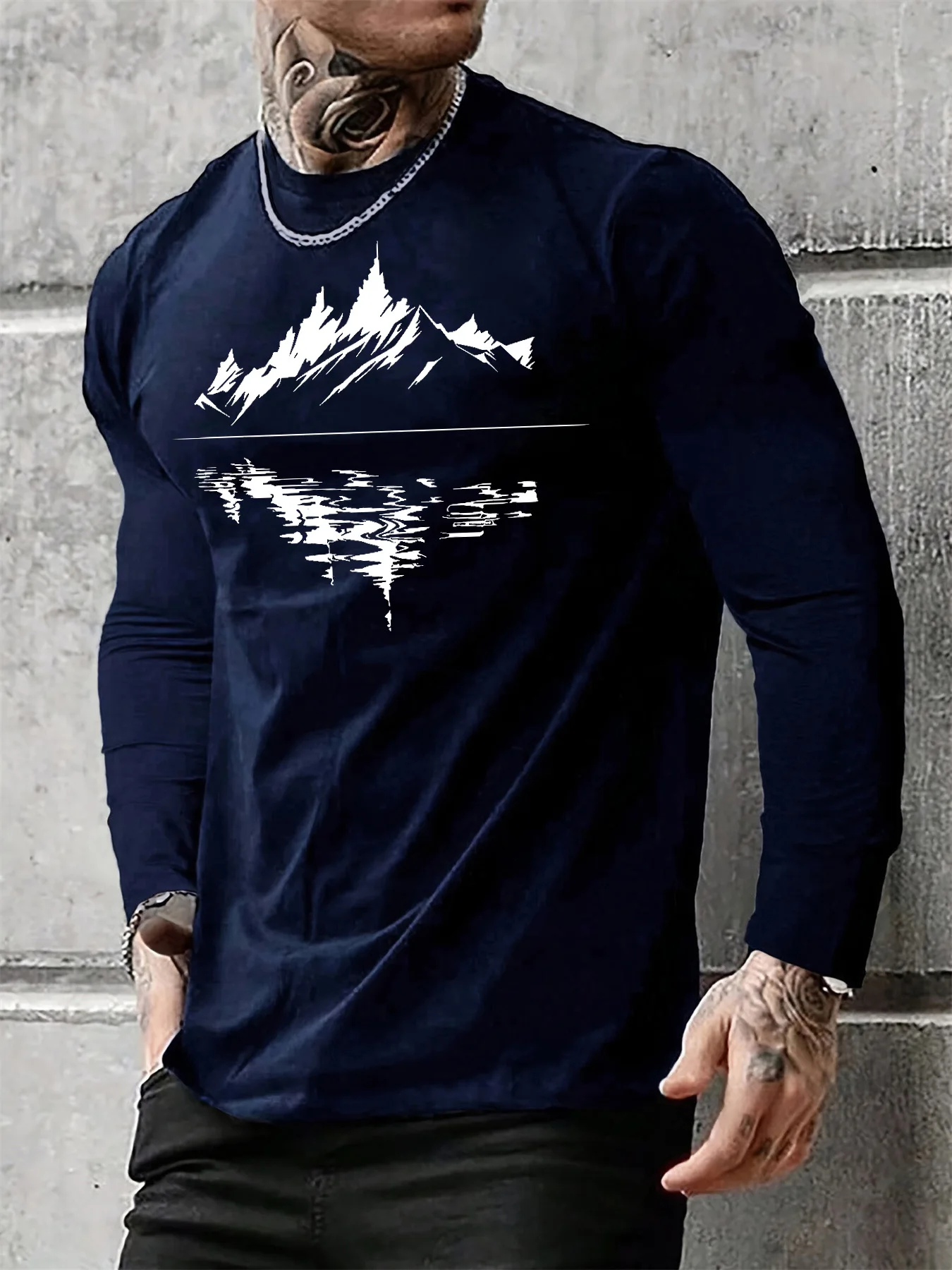Мужская свободная и удобная повседневная спортивная футболка из 100% чистого хлопка с принтом горного отражения и круглым вырезом с длинными рукавами
Мужская свободная и удобная повседневная спортивная футболка из 100% чистого хлопка с принтом горного отражения и круглым вырезом с длинными рукавами