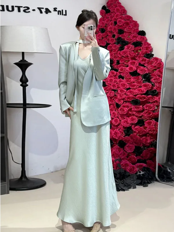 Faionable Korean Sle Suit Jaet Set Women's New 2025 Autumn High-End Feel Strap Dr Two-Piece Set Commute Sle
Faionable Korean Sle Suit Jaet Set Women's New 2025 Autumn High-End Feel Strap Dr Two-Piece Set Commute Sle