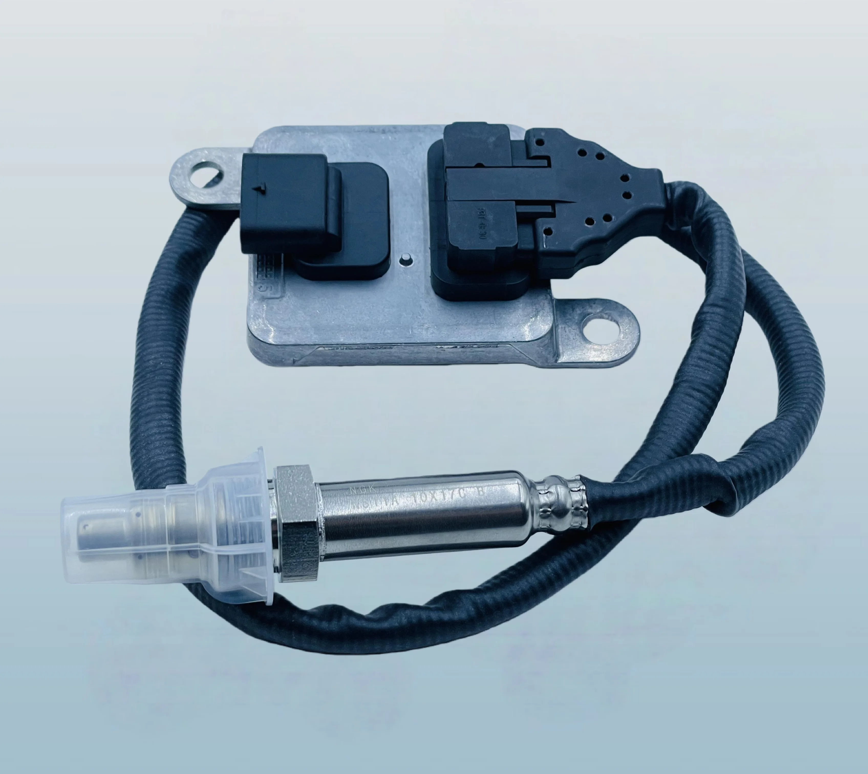 Ultimate Detail A0009053606 5WK96682F Nitrogen Oxygen Sensor, Suitable ForMercedes Benz, One-year Warranty and Home Delivery
Ultimate Detail A0009053606 5WK96682F Nitrogen Oxygen Sensor, Suitable ForMercedes Benz, One-year Warranty and Home Delivery