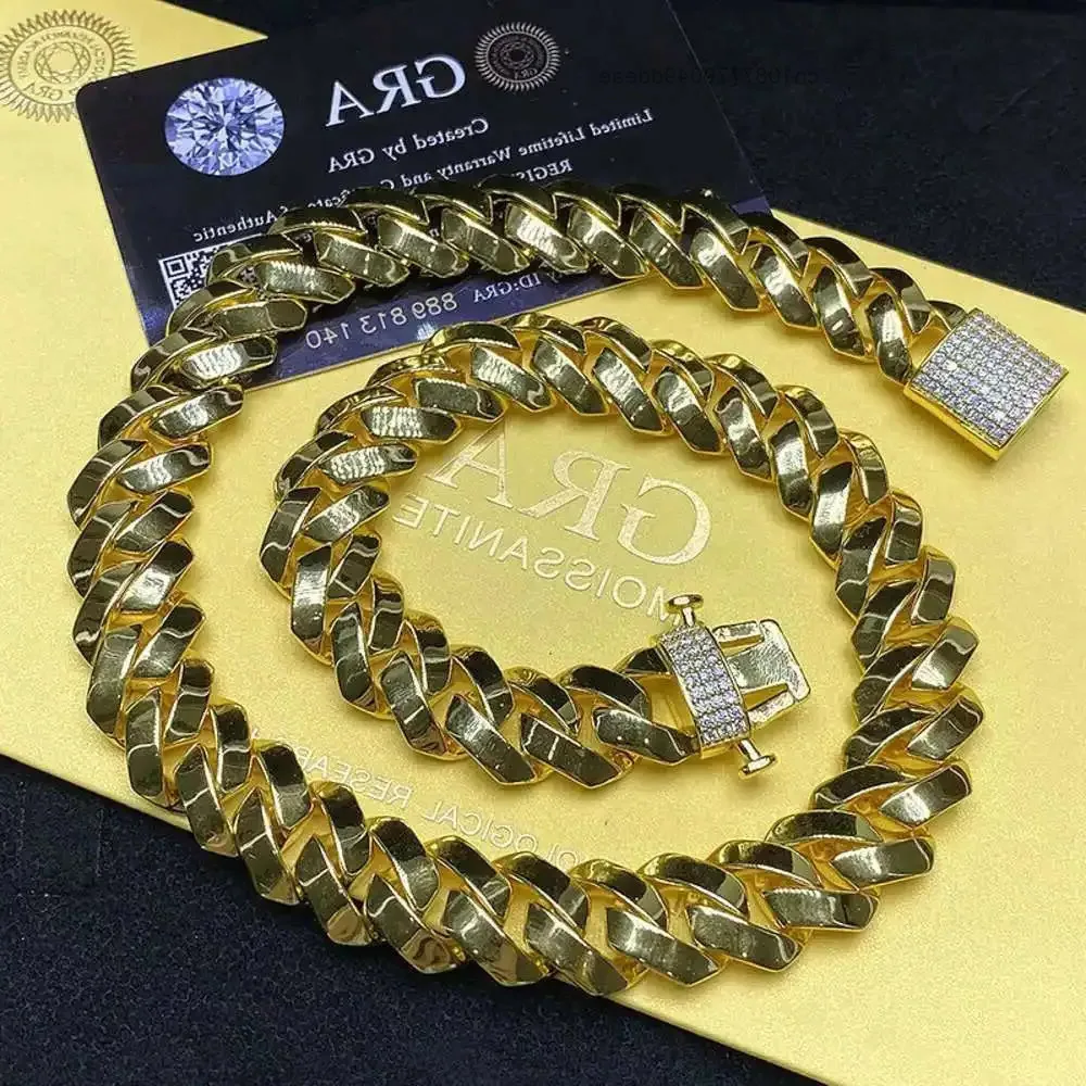 Hip Hop Moissante Luxury Jewelry Mens Stainless Steel Chain Necklace Solid Gold Prong Cuban Link Chain Necklace
Hip Hop Moissante Luxury Jewelry Mens Stainless Steel Chain Necklace Solid Gold Prong Cuban Link Chain Necklace